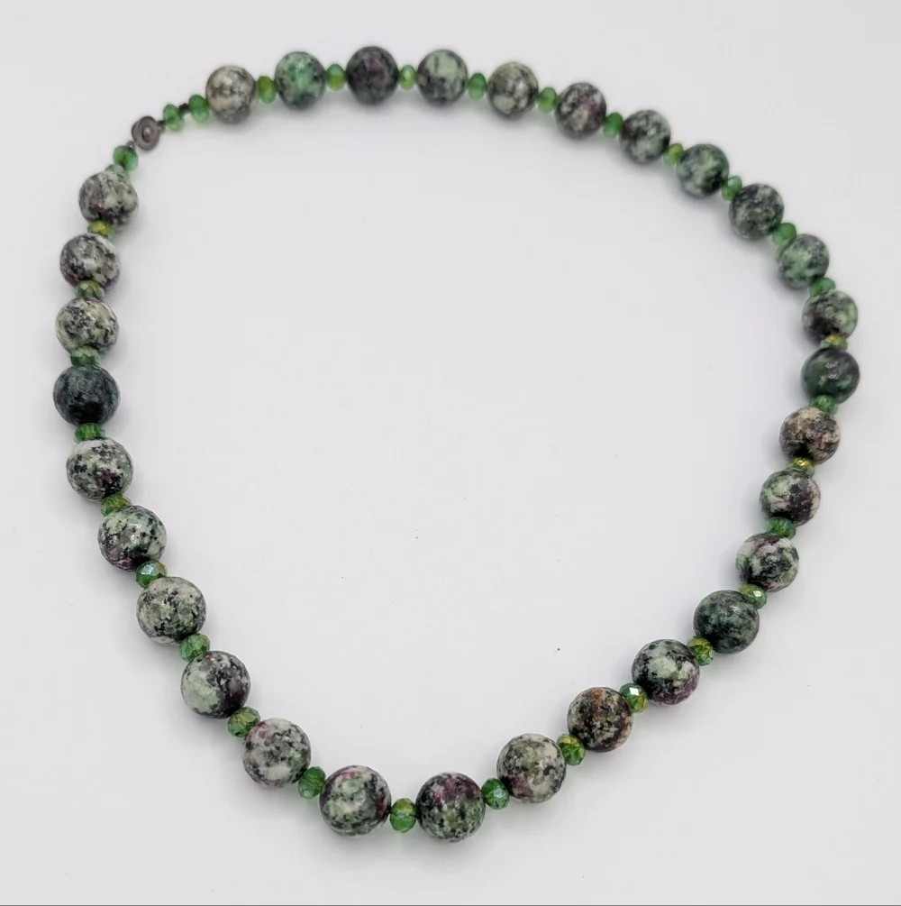Ruby Zoisite Faceted Bead Necklace 20" - Picture 3 of 10